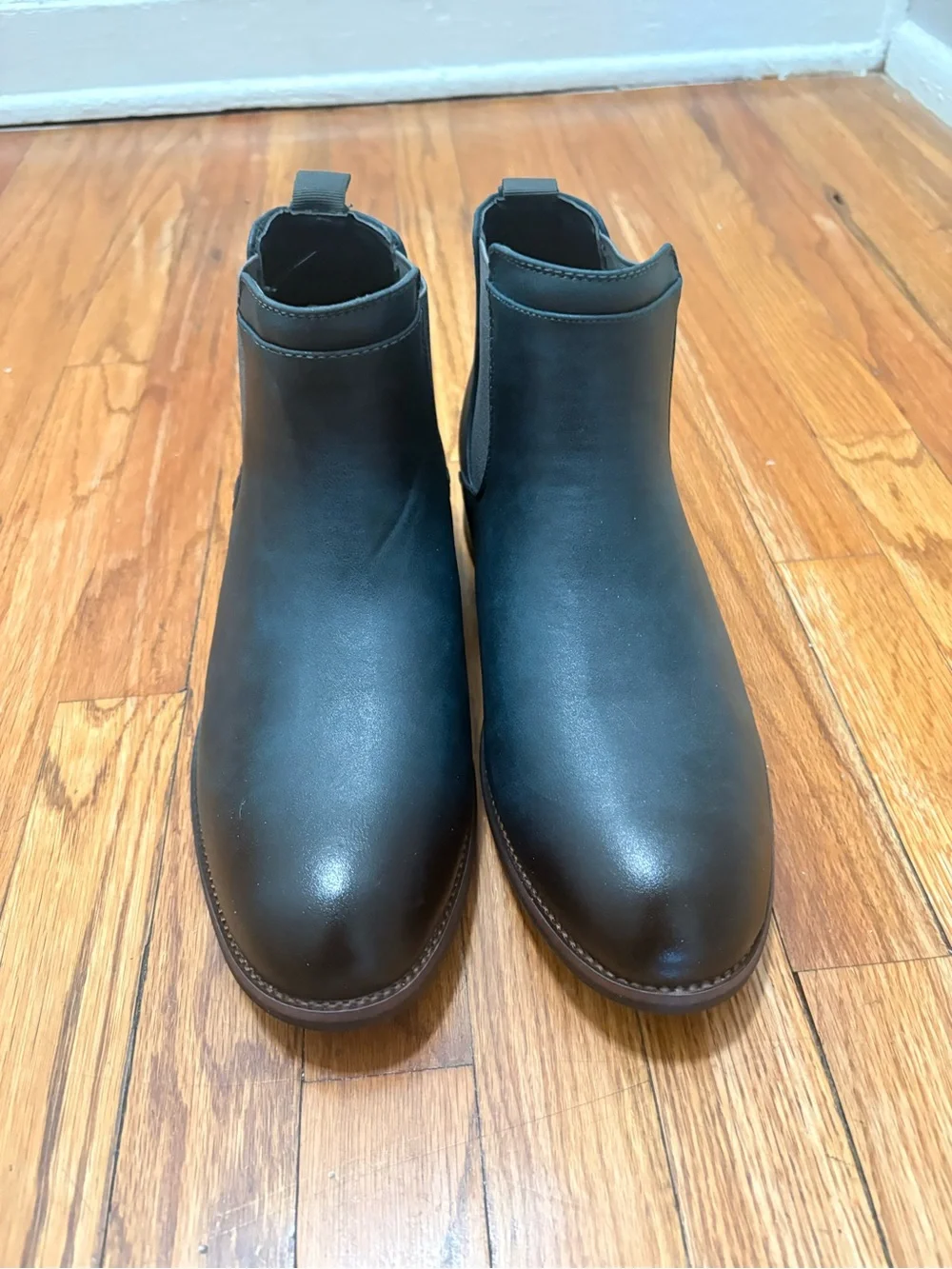 Men's Black Chelsea Ankle Boots - Sleek Slip-On Style